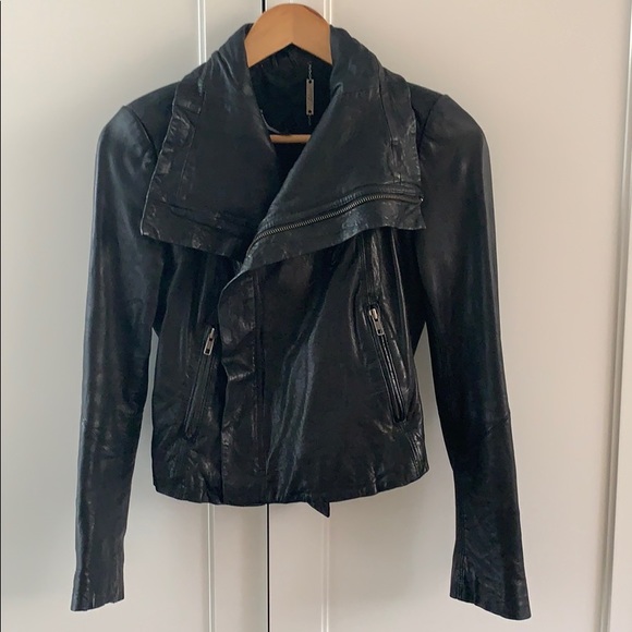 Line leather jacket - Picture 1 of 10